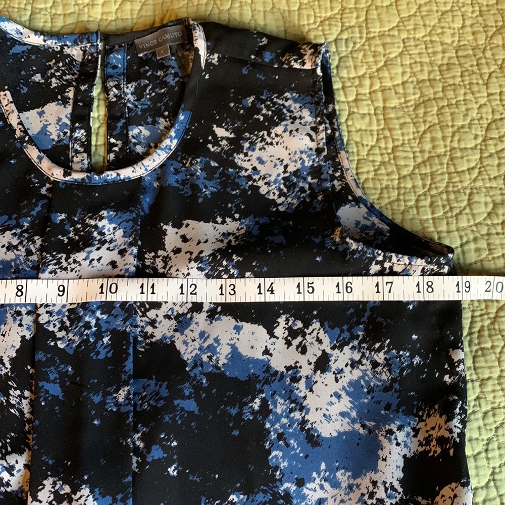 Vince Camuto Black, Blue, White Sleeveless Blouse Size Small - Picture 7 of 11